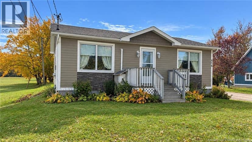 676 st-pierre o Boulevard, Caraquet