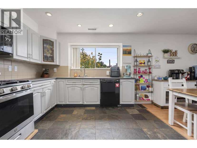 12116 LAITY STREET, Maple Ridge, photo 3