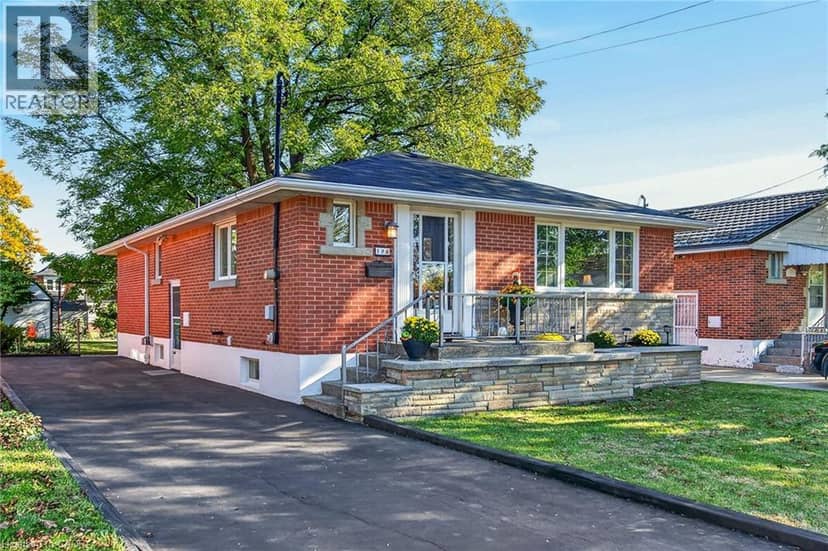 19 WELBOURN Drive, Hamilton