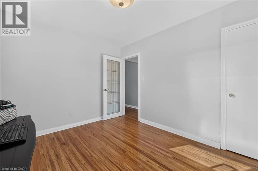 19 WELBOURN Drive — photo 15 of 38