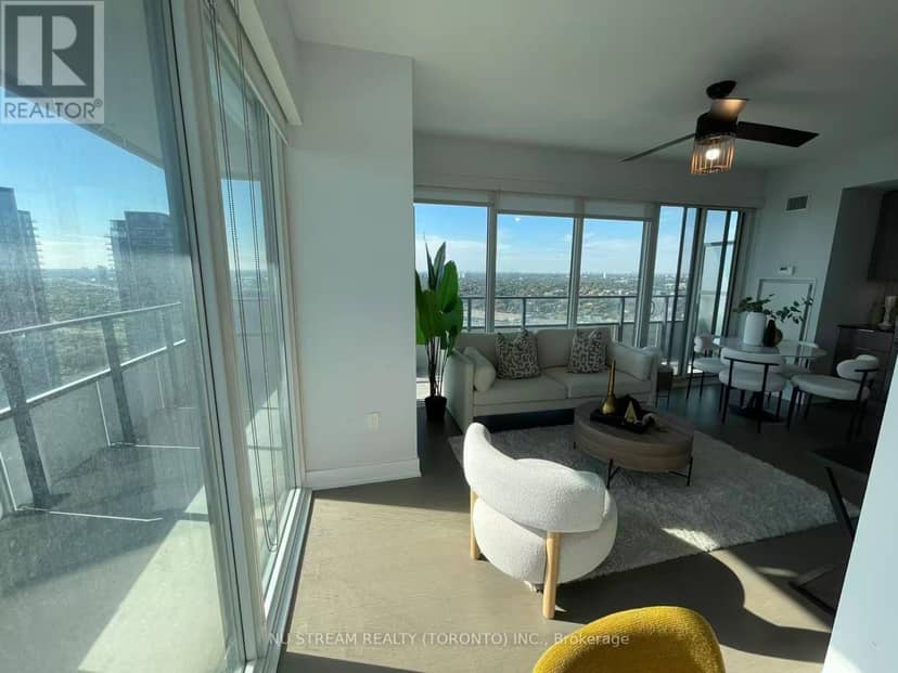 3721 - 30 Shore Breeze Drive — photo 5 of 32