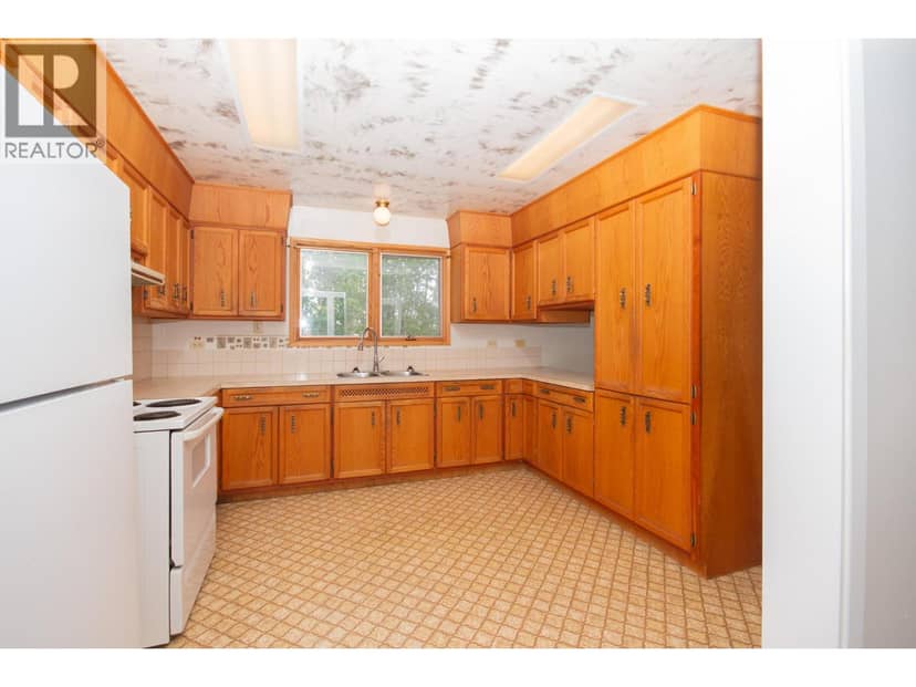 9616 227 Road, Dawson Creek, photo 3