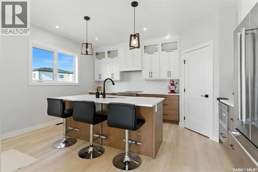 2543 Rosewood DRIVE — photo 10 of 40
