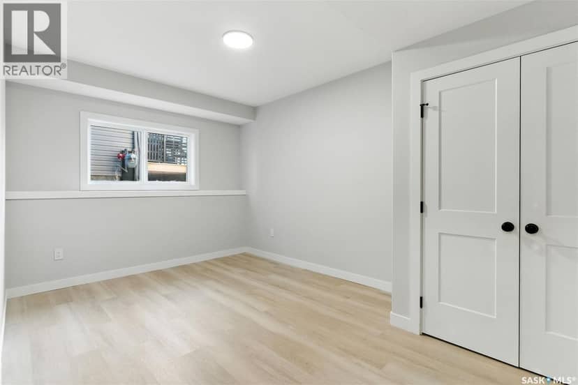 2543 Rosewood DRIVE — photo 32 of 40