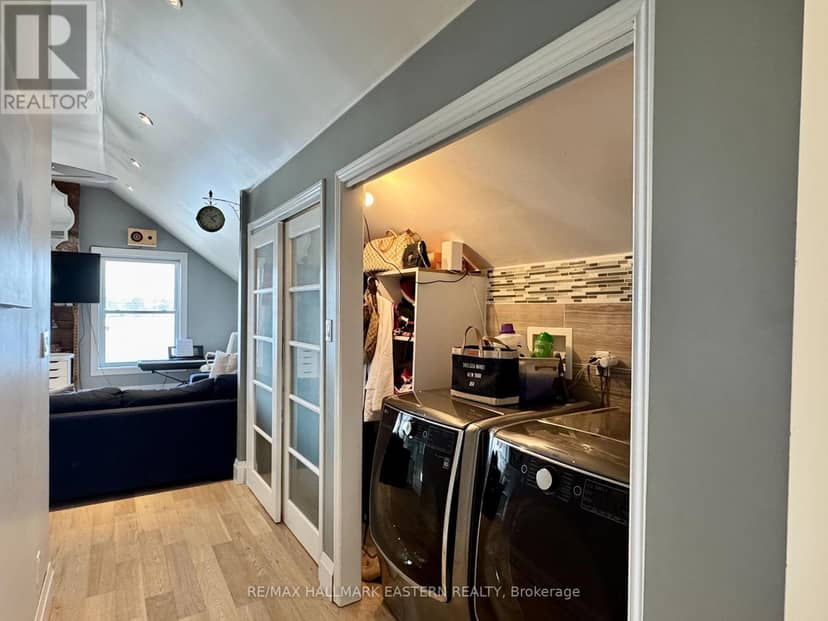 29 Crescent Street — photo 17 of 32