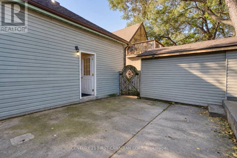 682 Princess Avenue — photo 24 of 27