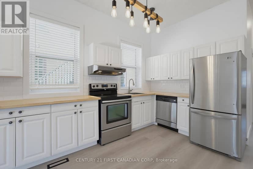682 Princess Avenue — photo 9 of 27