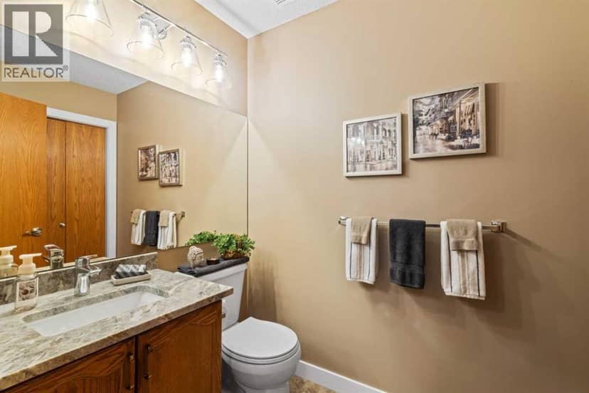 217 Douglas Glen Close SE — photo 14 of 40