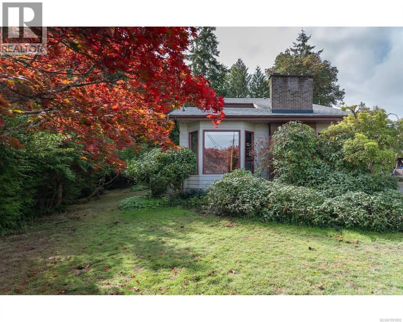 142 SUNNINGDALE Rd W, Qualicum Beach, photo 2