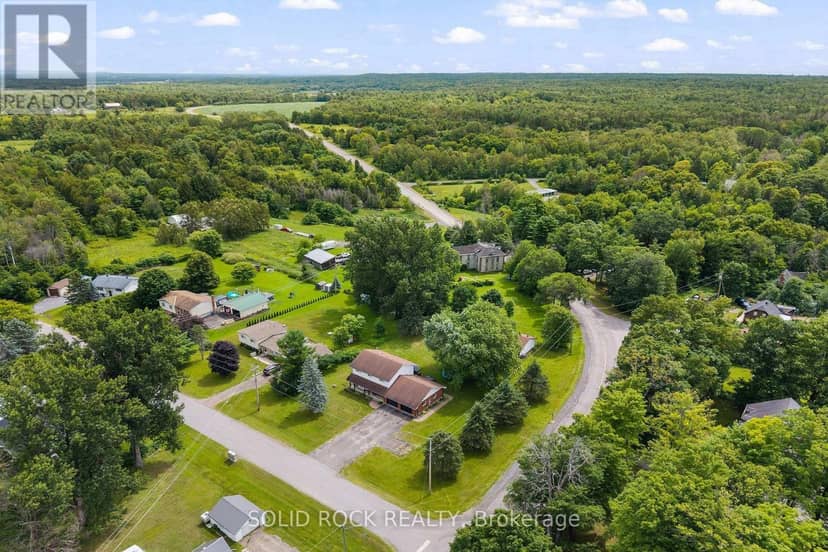 708 McKenzie Avenue, McNab/Braeside, photo 5