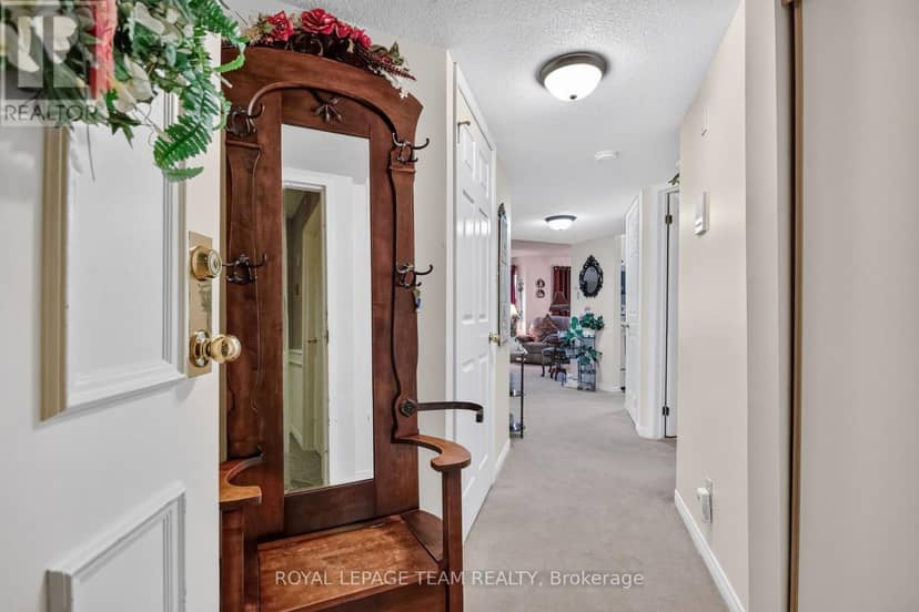 201 - 40 Pearl Street, Smiths Falls, photo 5