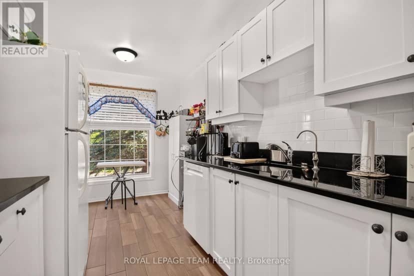 201 - 40 Pearl Street, Smiths Falls, photo 6