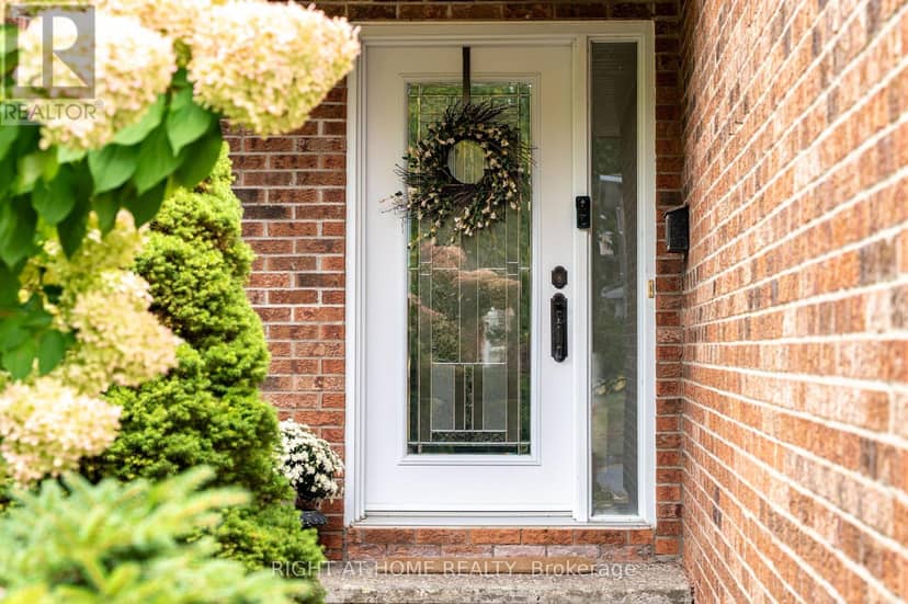 6080 Rivercrest Drive, Ottawa, photo 2