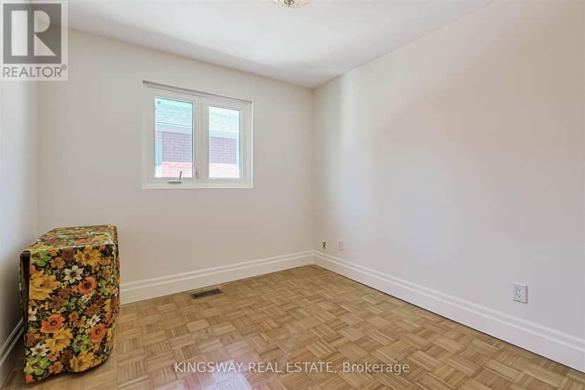 184 Edmonton Drive — photo 9 of 24