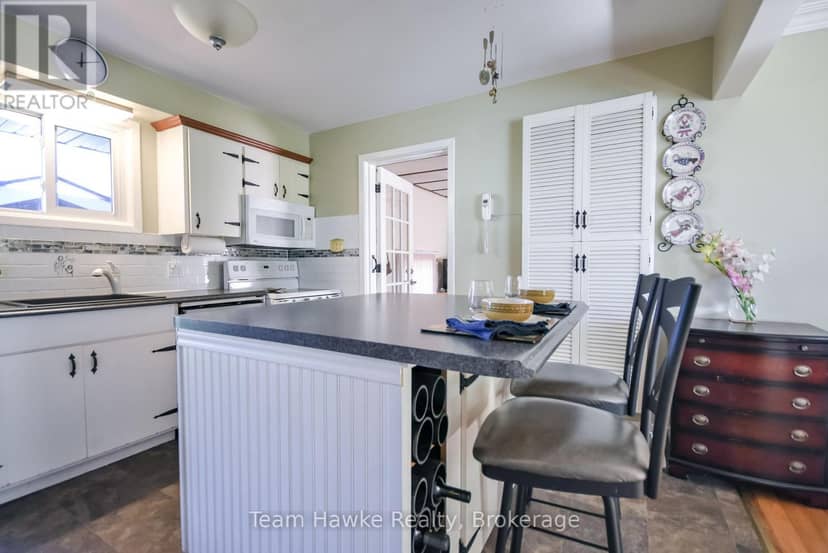 71 Edward Street — photo 18 of 40