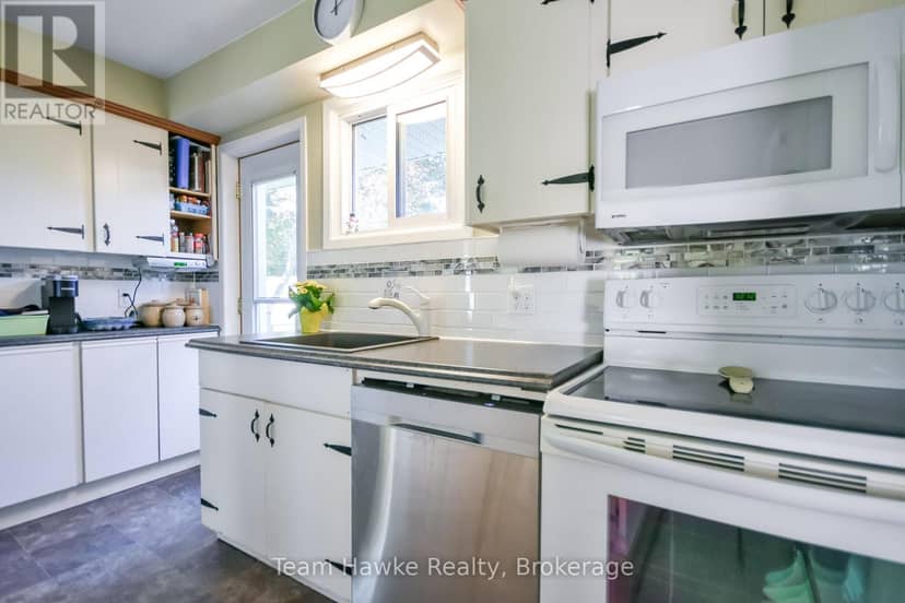71 Edward Street — photo 21 of 40