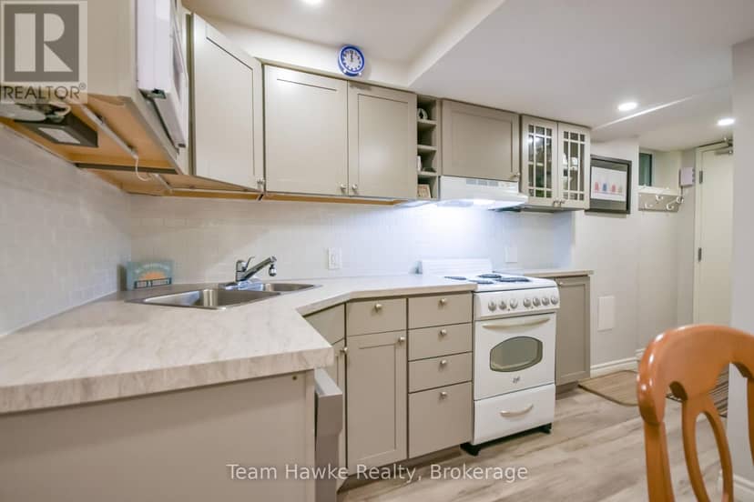 71 Edward Street — photo 34 of 40