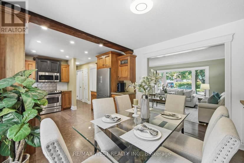 441 Paddington Crescent — photo 11 of 40