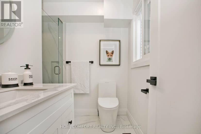18 Connaught Avenue — photo 3 of 6