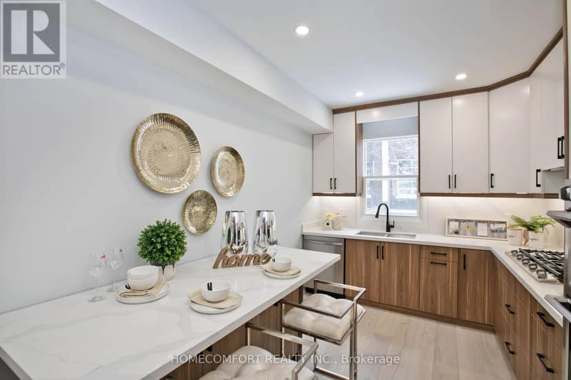 18 Connaught Avenue — photo 6 of 6