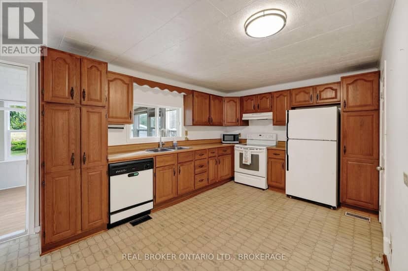 311 Hoople Avenue — photo 11 of 40
