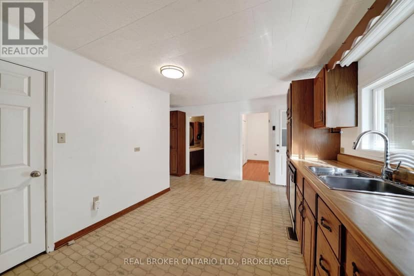 311 Hoople Avenue — photo 15 of 40