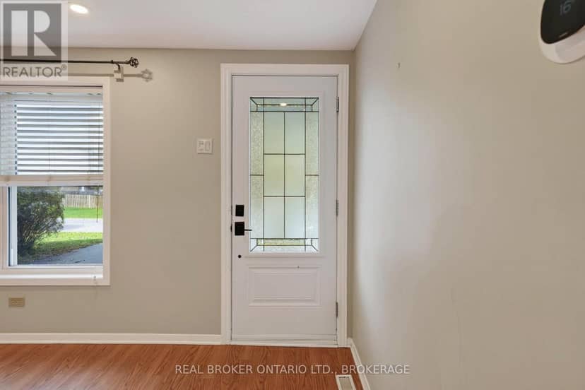 311 Hoople Avenue — photo 6 of 40