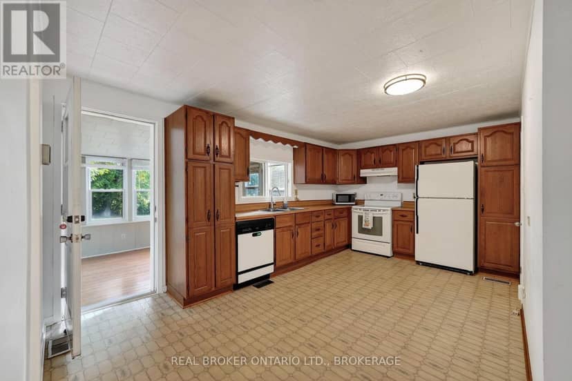 311 Hoople Avenue — photo 9 of 40