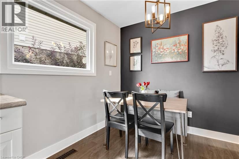 18 BISMARK Drive — photo 10 of 40