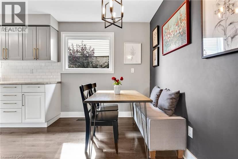 18 BISMARK Drive — photo 11 of 40