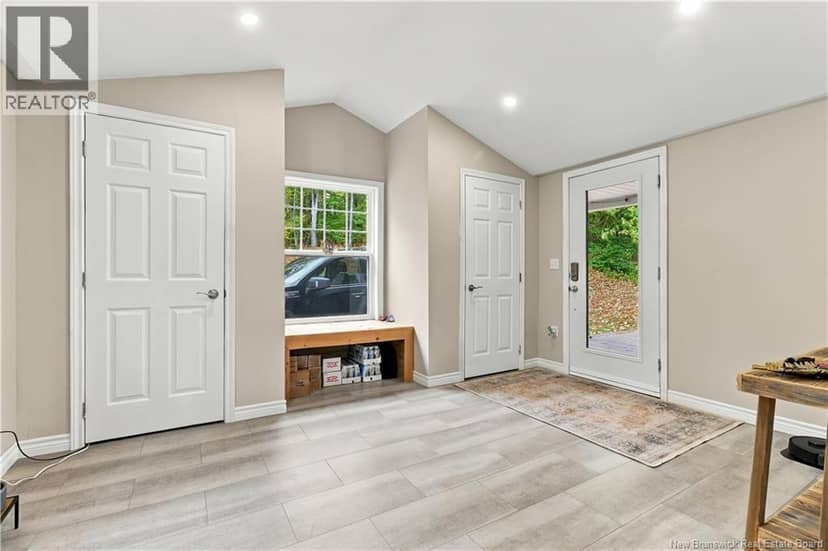 21 Mountain View Crescent — photo 7 of 40