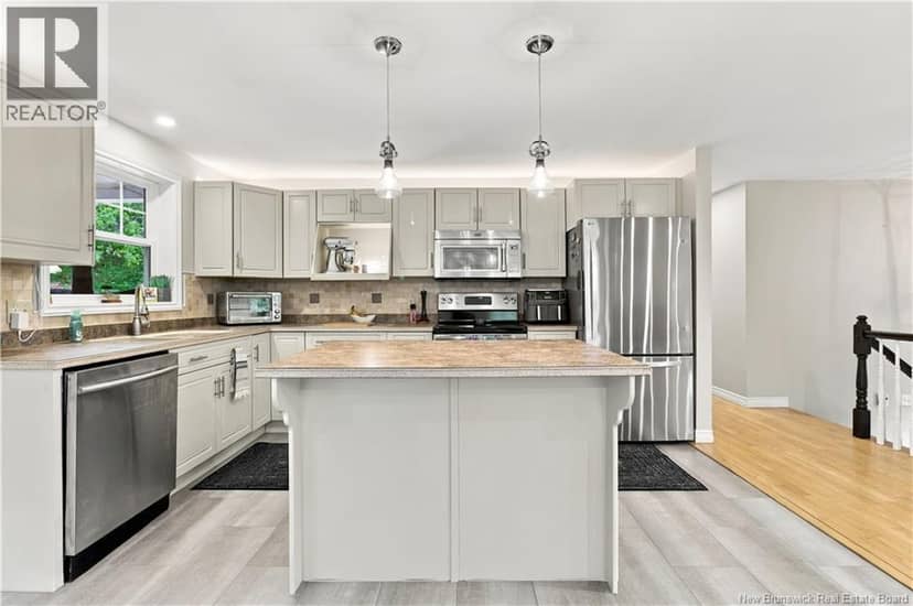 21 Mountain View Crescent — photo 17 of 40
