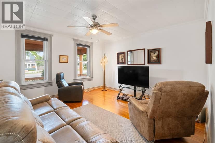 47 Sandwich STREET South — photo 15 of 38