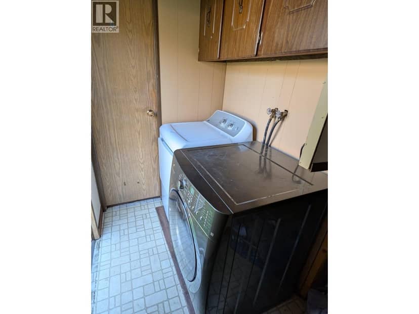 7376 CARIBOU ROAD, Prince George, photo 2
