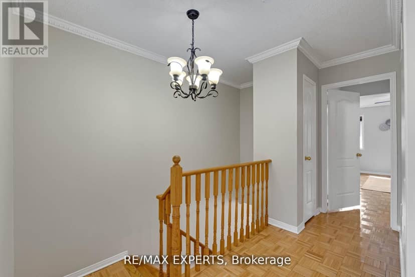 61 - 19 Foxchase Avenue — photo 17 of 35
