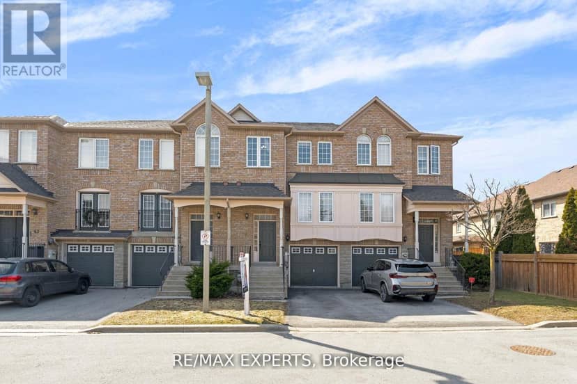 61 - 19 Foxchase Avenue, Vaughan, photo 2