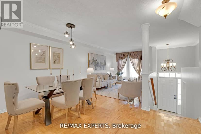 61 - 19 Foxchase Avenue, Vaughan, photo 5