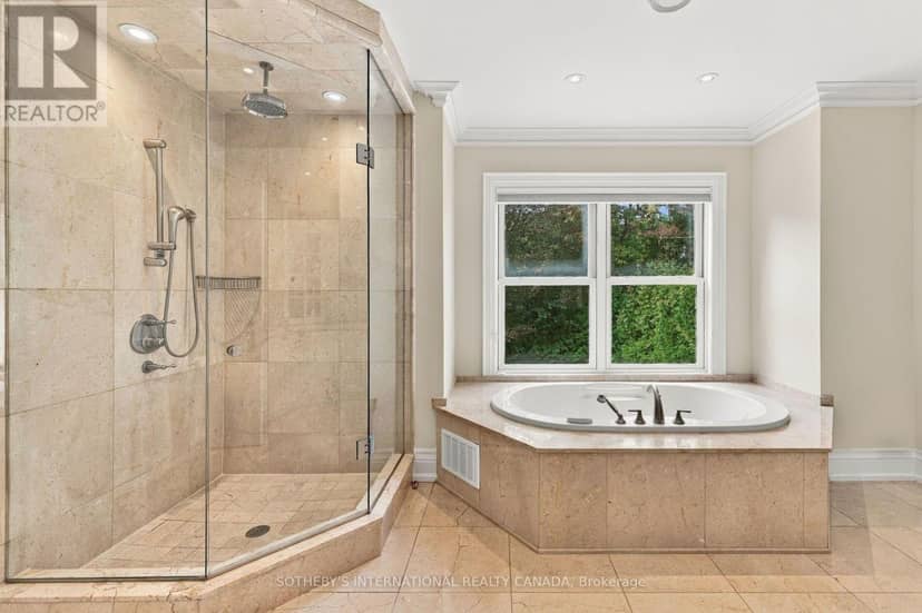 230 Hillhurst Boulevard — photo 21 of 35