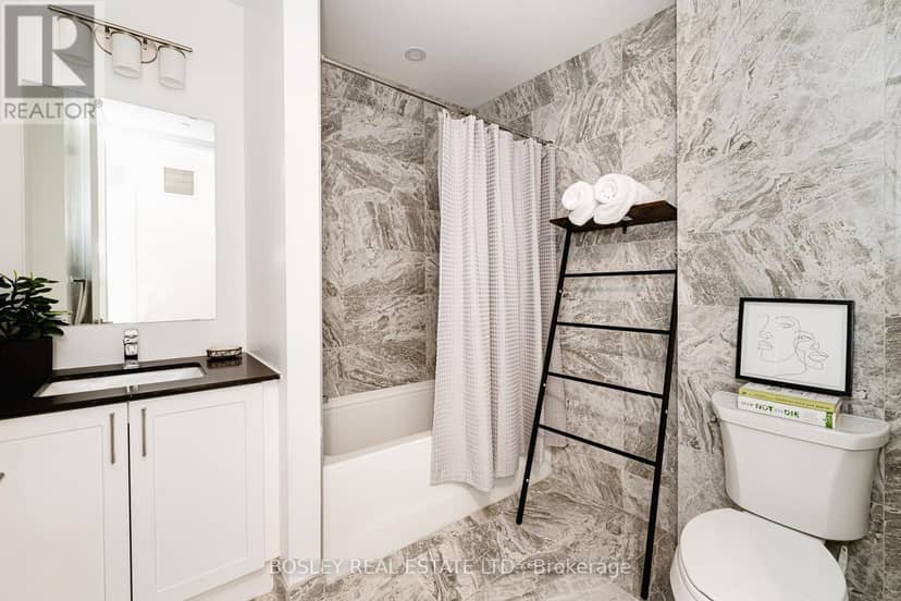 310 - 1 Hume Street S — photo 12 of 39