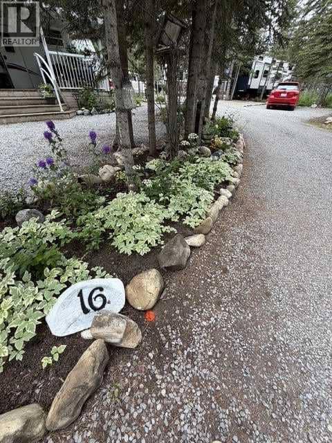 16 Timber Circle — photo 9 of 40