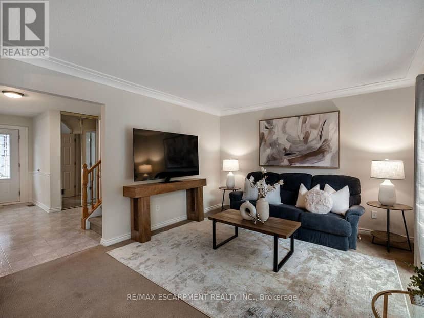 74 Maiden Lane, Milton, photo 8