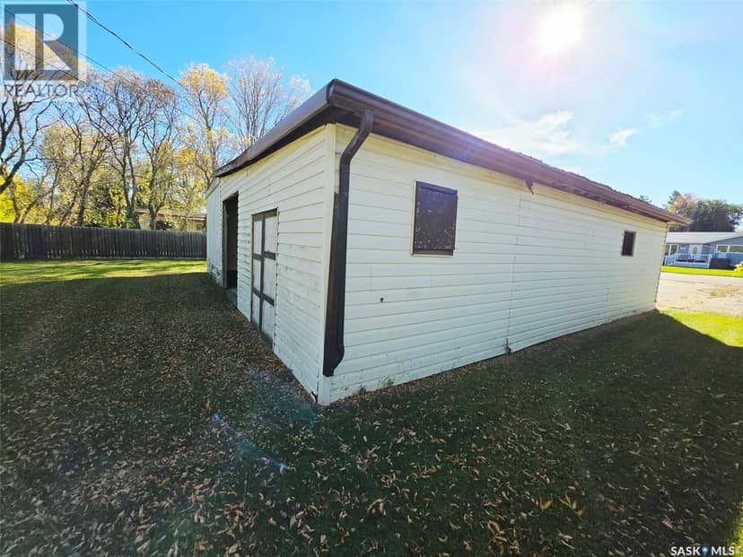 630 Maple DRIVE — photo 34 of 35