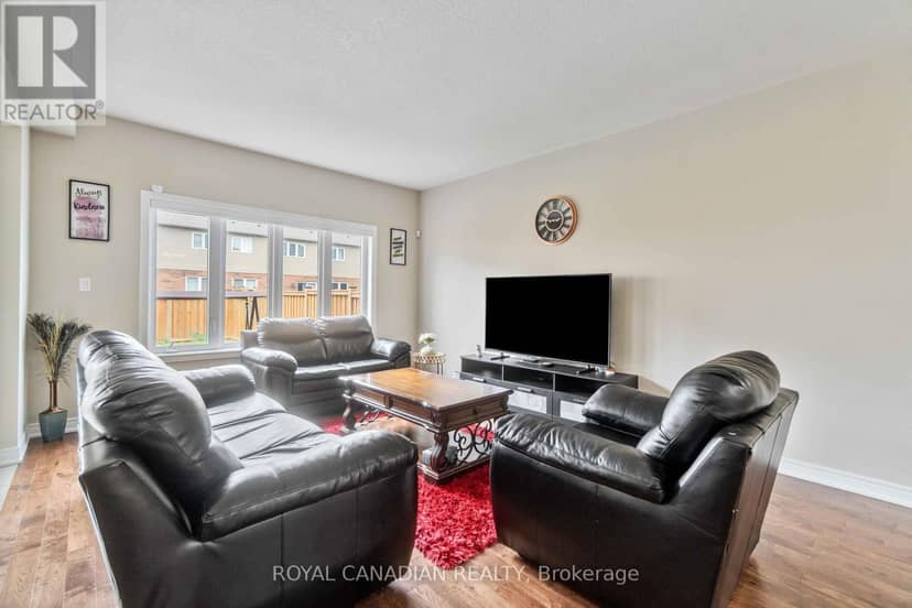 92 Bethune Avenue — photo 11 of 40