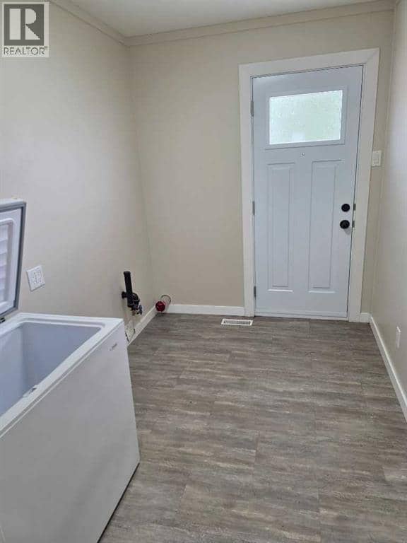 517 3 Street S — photo 24 of 40
