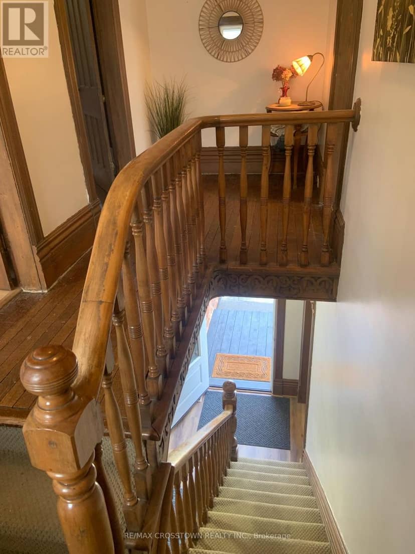 49 Park Street — photo 10 of 40