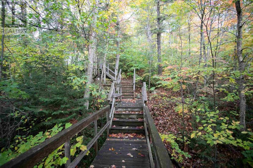 710 Trout Lake — photo 7 of 40