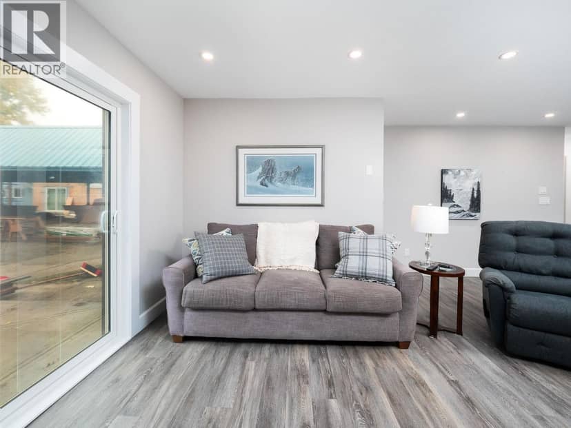 112 3033 OSPIKA BOULEVARD, Prince George, photo 3