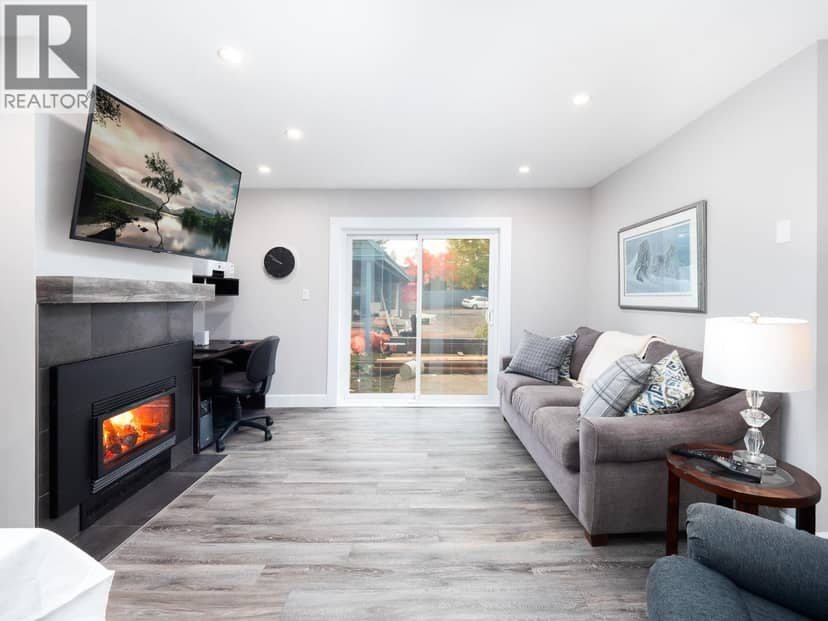 112 3033 OSPIKA BOULEVARD, Prince George, photo 2
