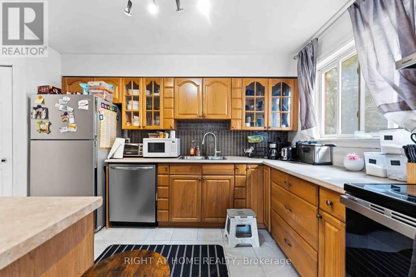 3 - 500 Fenerty Court — photo 10 of 27
