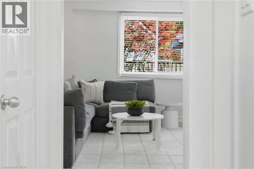 37 BAYVIEW Drive, Grimsby, photo 4